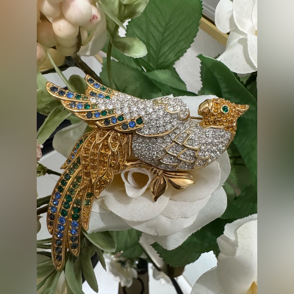 Swarovski Swan Gold Plated Vintage Cockatiel Parrot Brooch and Pin - Picture 4 of 15